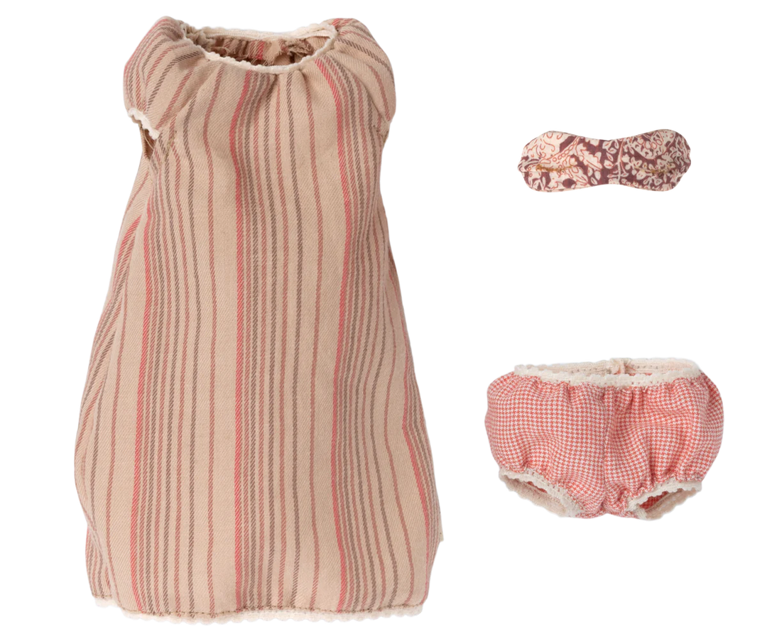 Nightgown, Medium Mouse