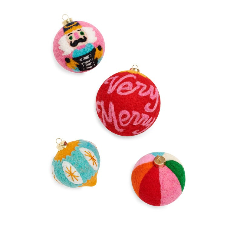 "VERY MERRY"ORNAMENT