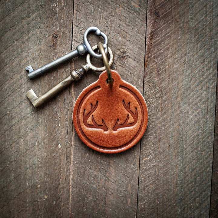 Sugarhouse Leather - Hunt Antlers Leather Keychain Circle