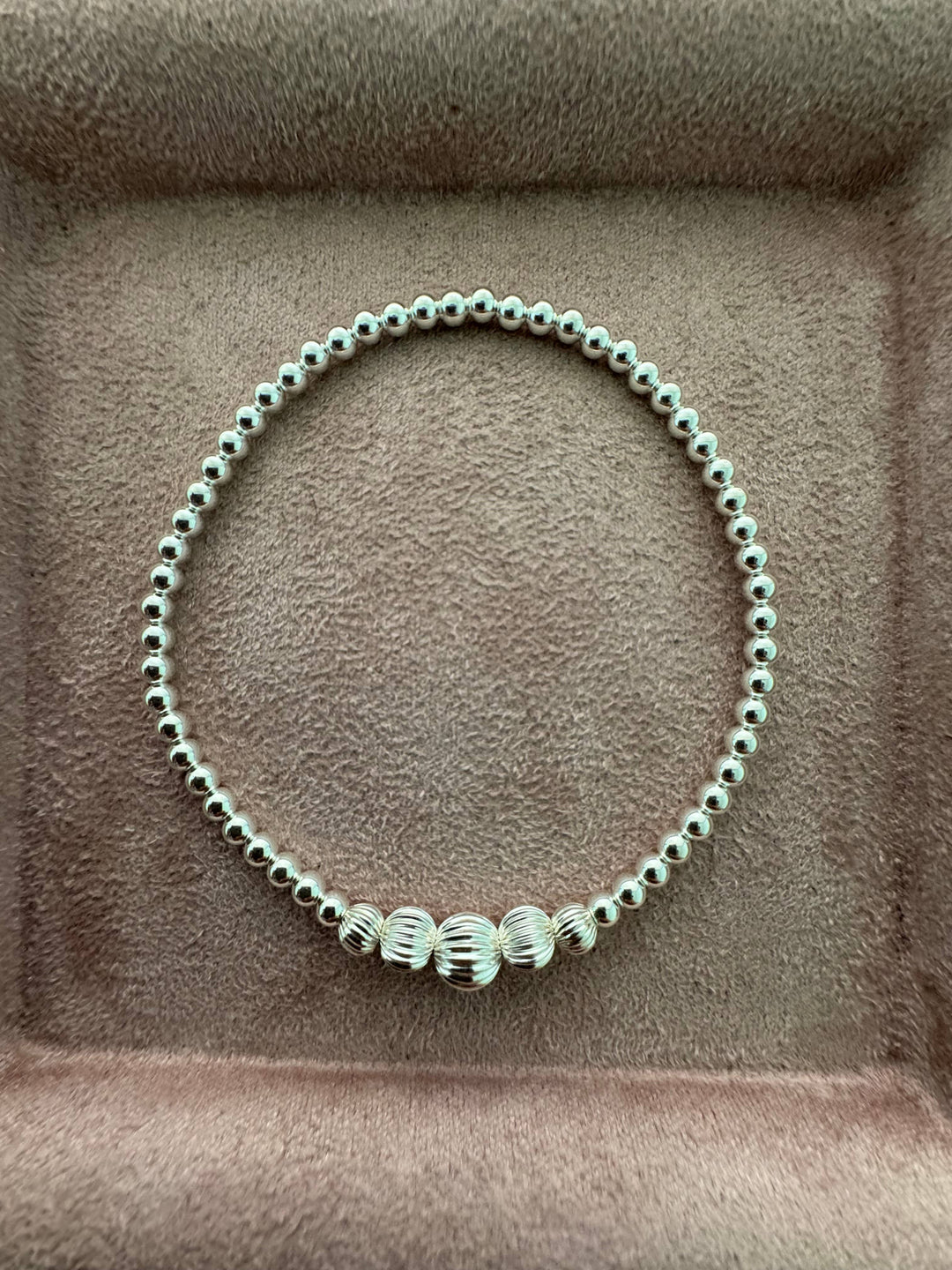 bara boheme - "VICTORIA" 14K Gold field Bracelet: Gold Filled / Stretchy 6.5"