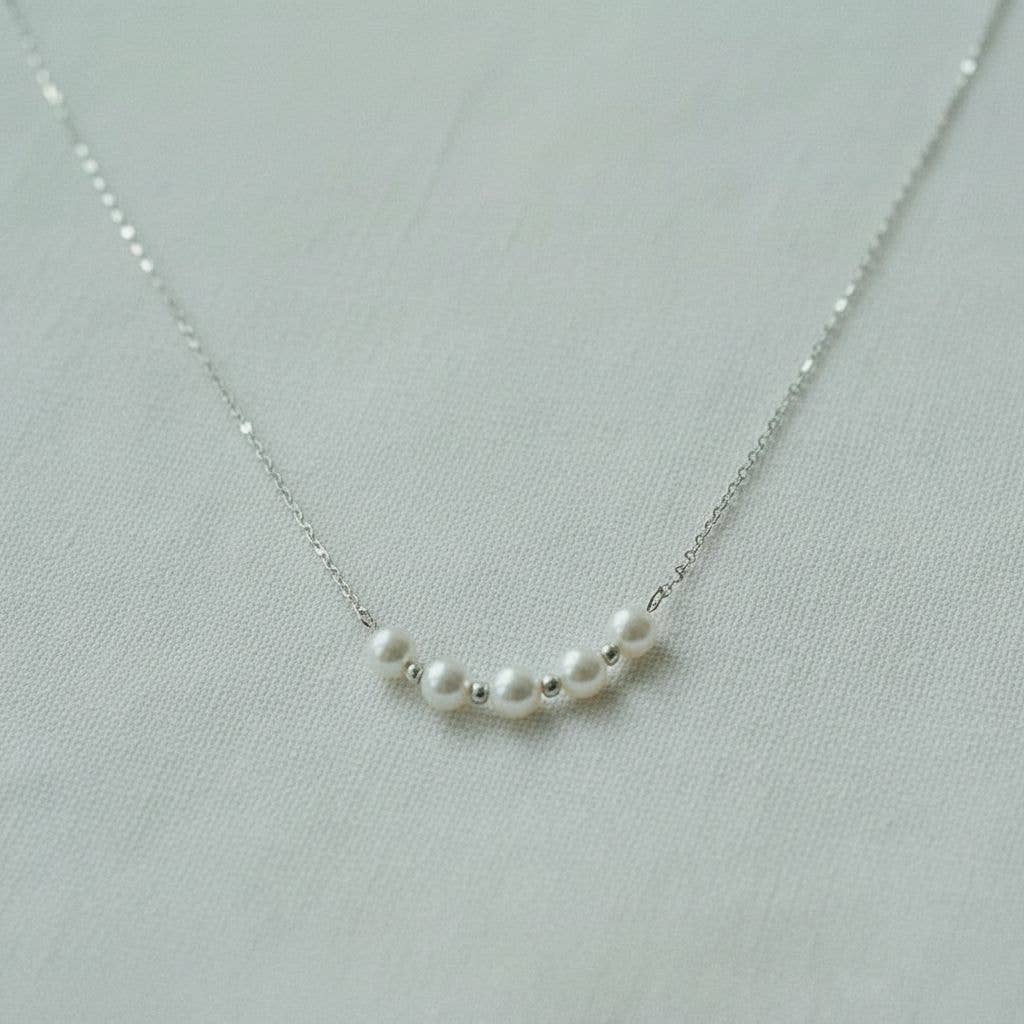 paperln - Smiling Pearl Necklace: A1