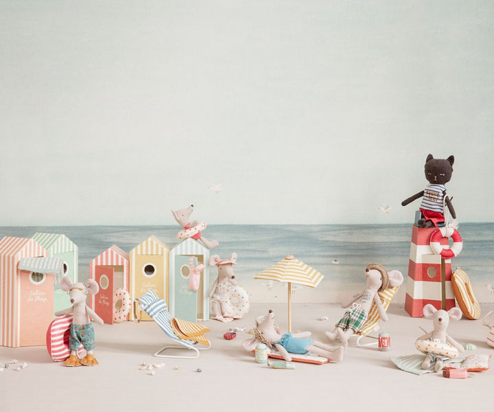 Maileg Beach Mice - little sister in Cabin de Plage