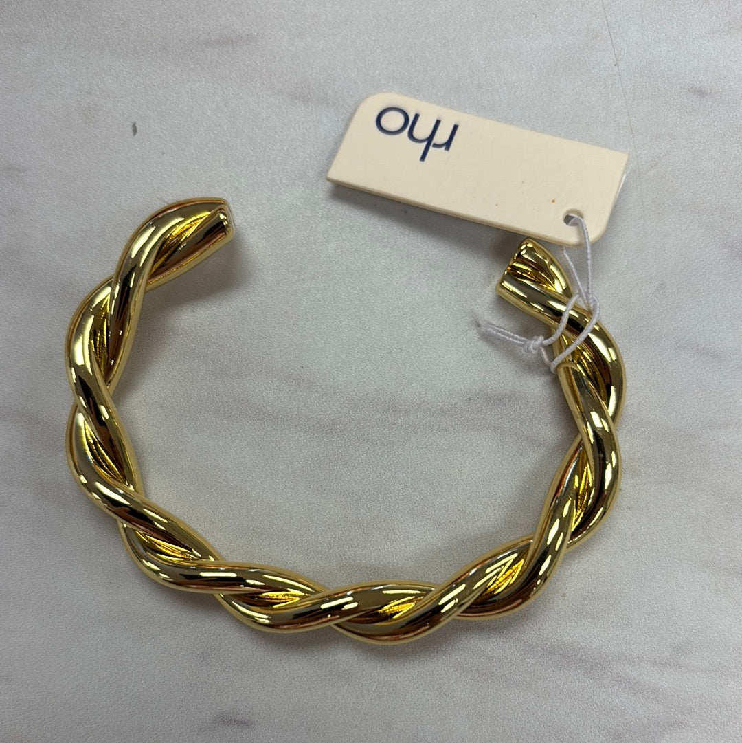 Twisted Cuff