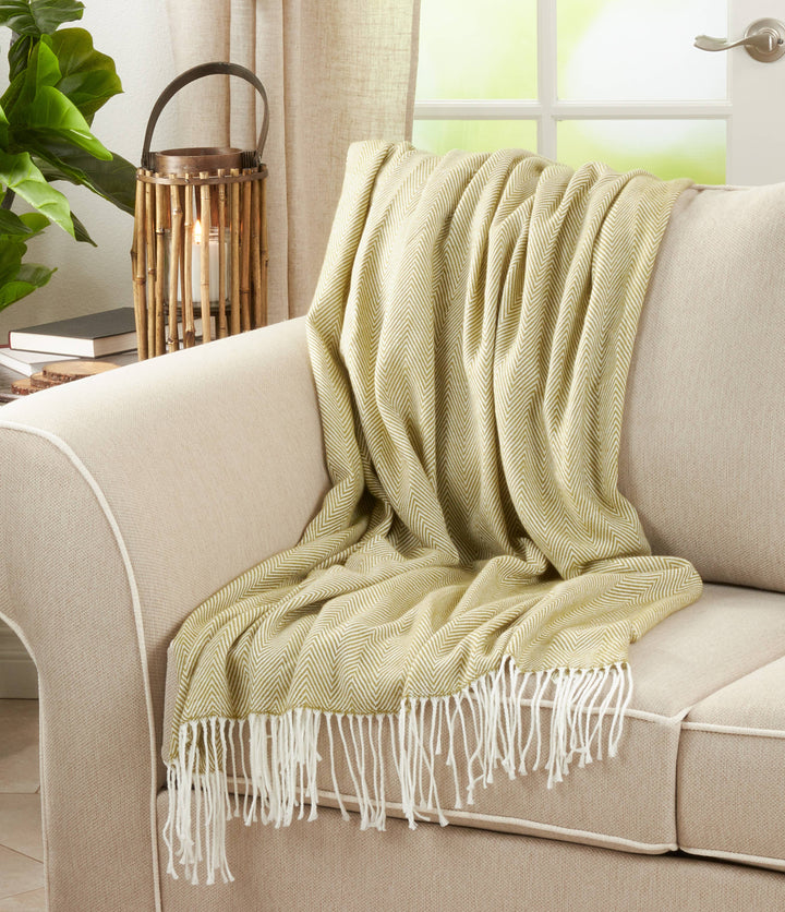 Saro Lifestyle - Herringbone Throw: Grey / 50"x60"