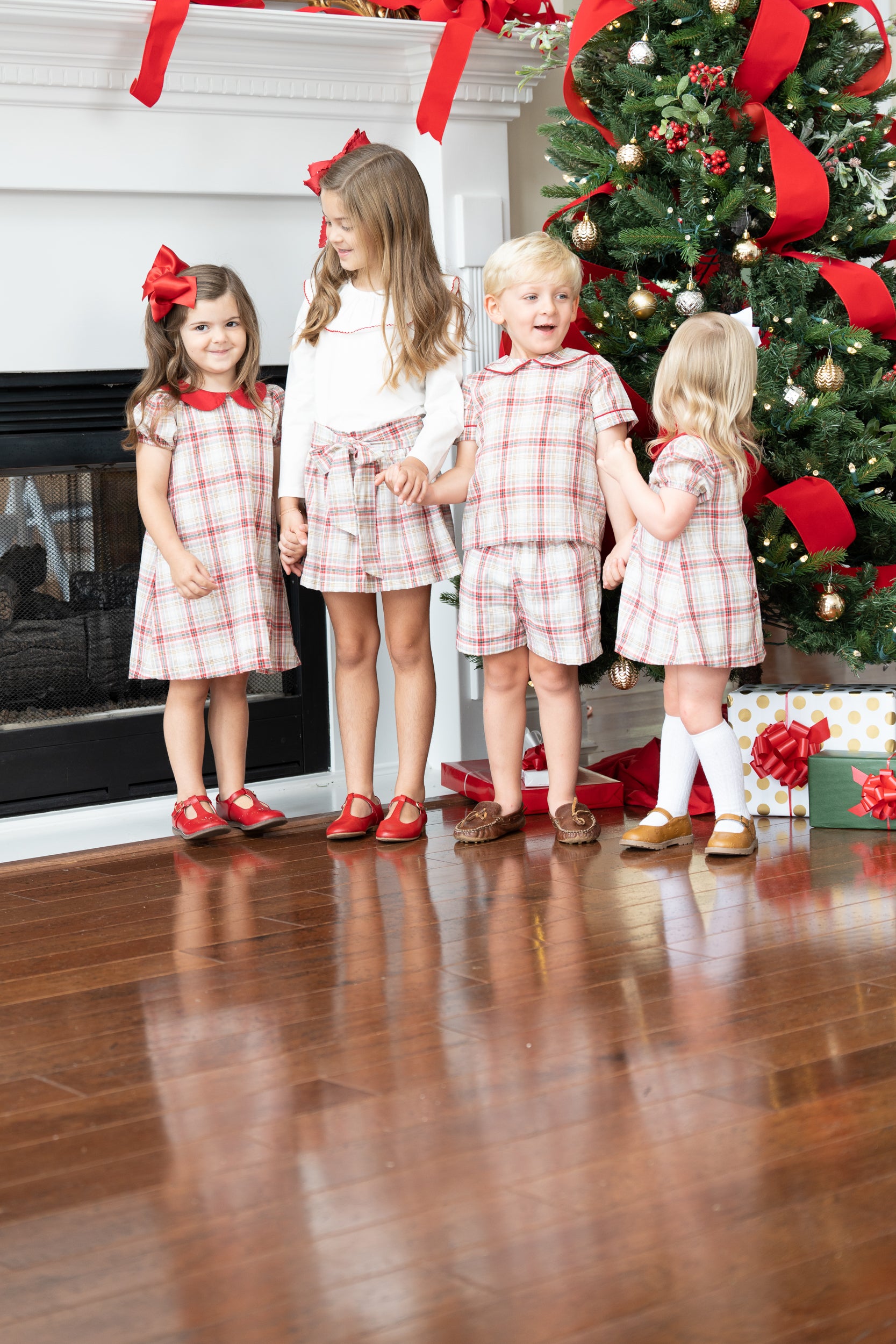 Lacey Festive Plaid Skirt – The Oaks Apparel Co.