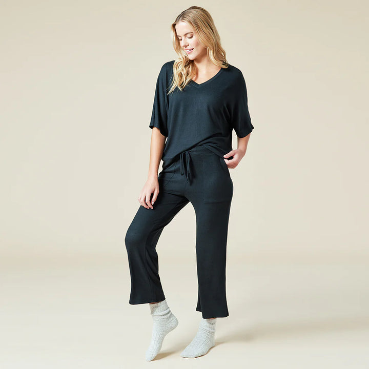 Dream-Relaxed-V-Neck-with-Capri-Lounge-Set