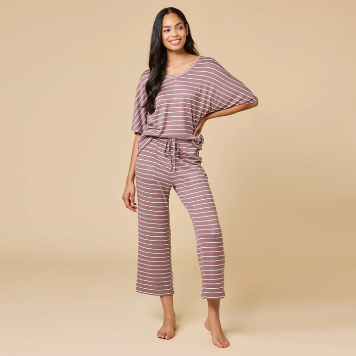 Dream-Relaxed-V-Neck-with-Capri-Lounge-Set