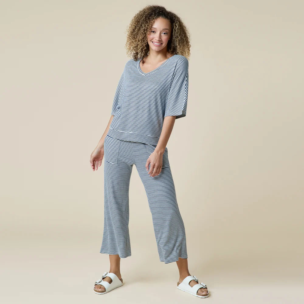 Dream Relaxed V-Neck with Capri Lounge Set