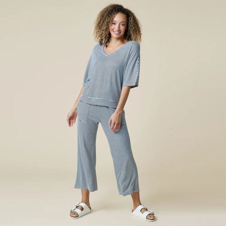 Dream Relaxed V-Neck with Capri Lounge Set