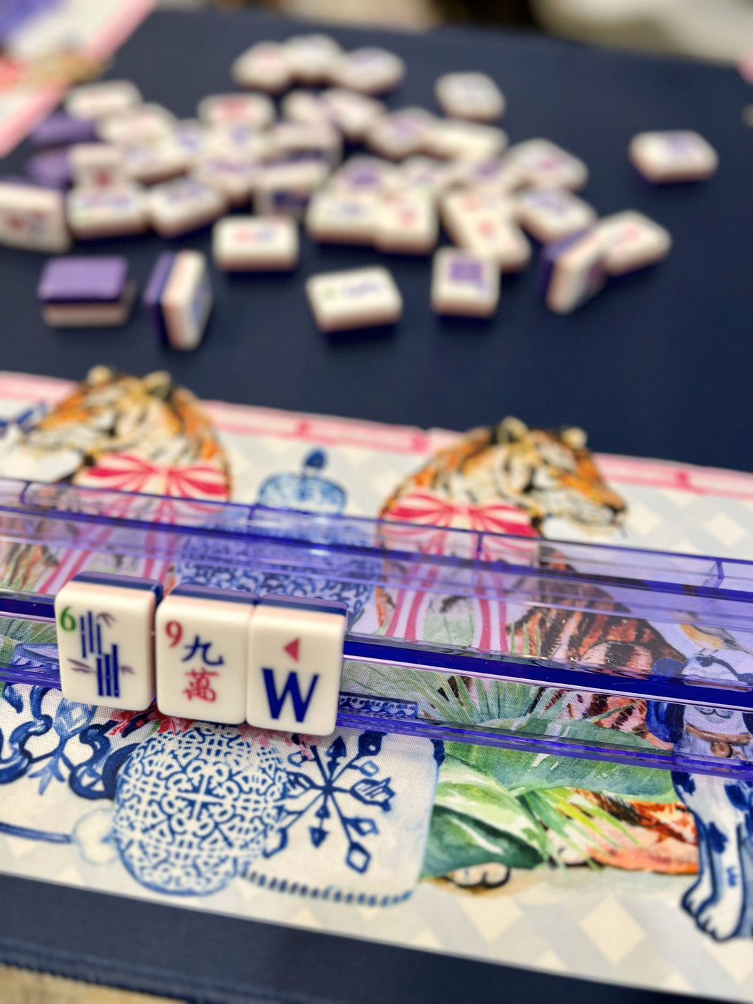 TAYLOR GRAY - Mahjong Mat Chinoiserie