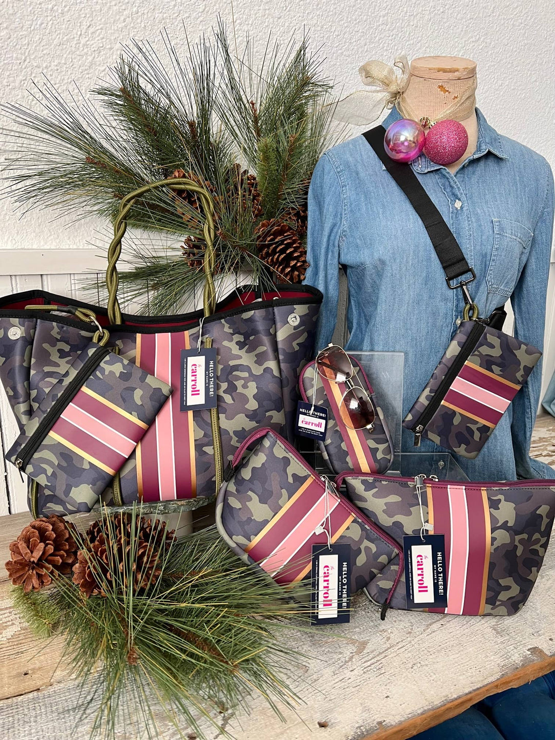 TAYLOR GRAY - The Carroll Large Neoprene Makeup Bag| shoptaylorgray