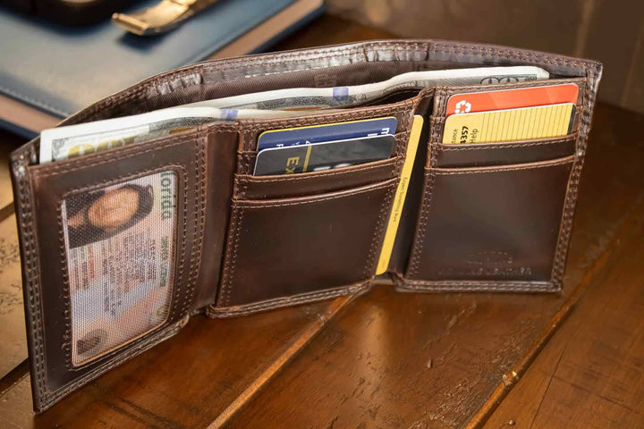 Zep-Pro - Alabama Crimson Tide Men's Collegiate Trifold Leather Wallet: UAL Crazyhorse