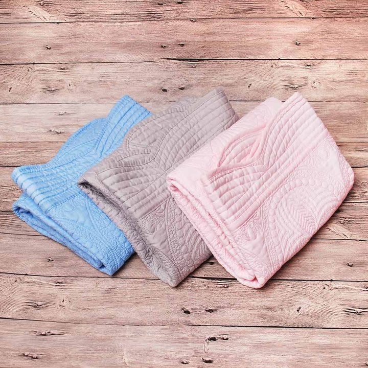 Zsa Zsa & LoLLi - Heirloom Quilt - Baby Quilt Blanket Swaddle Monogram: Baby Blue
