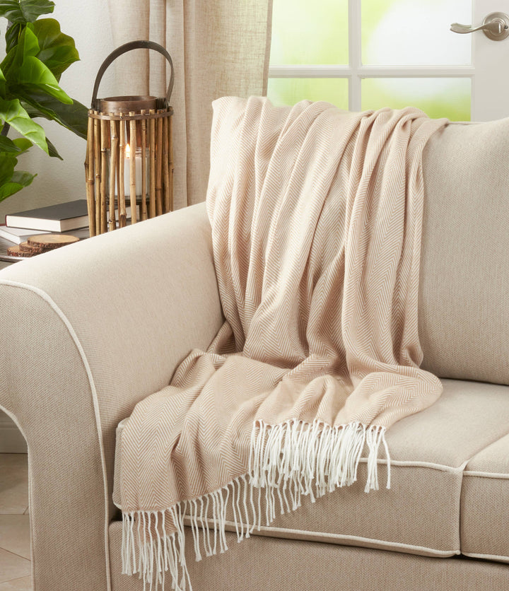 Saro Lifestyle - Herringbone Throw: Camel / 50"x60"