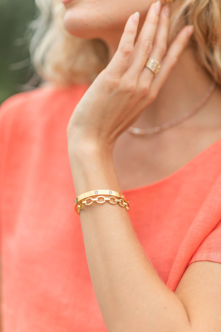 Splendid Iris - Cubic Zirconia Hinged Bracelet: Gold