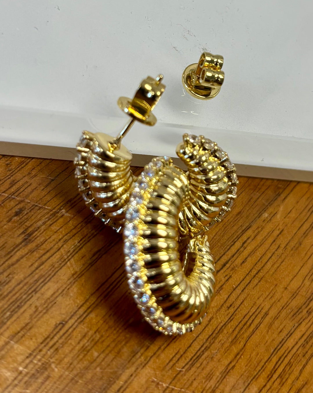 Statement Hollow Ribbed Hoop with Center Pave CZ Earring