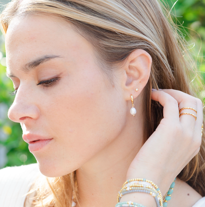 Splendid Iris - Small Pearl Huggies