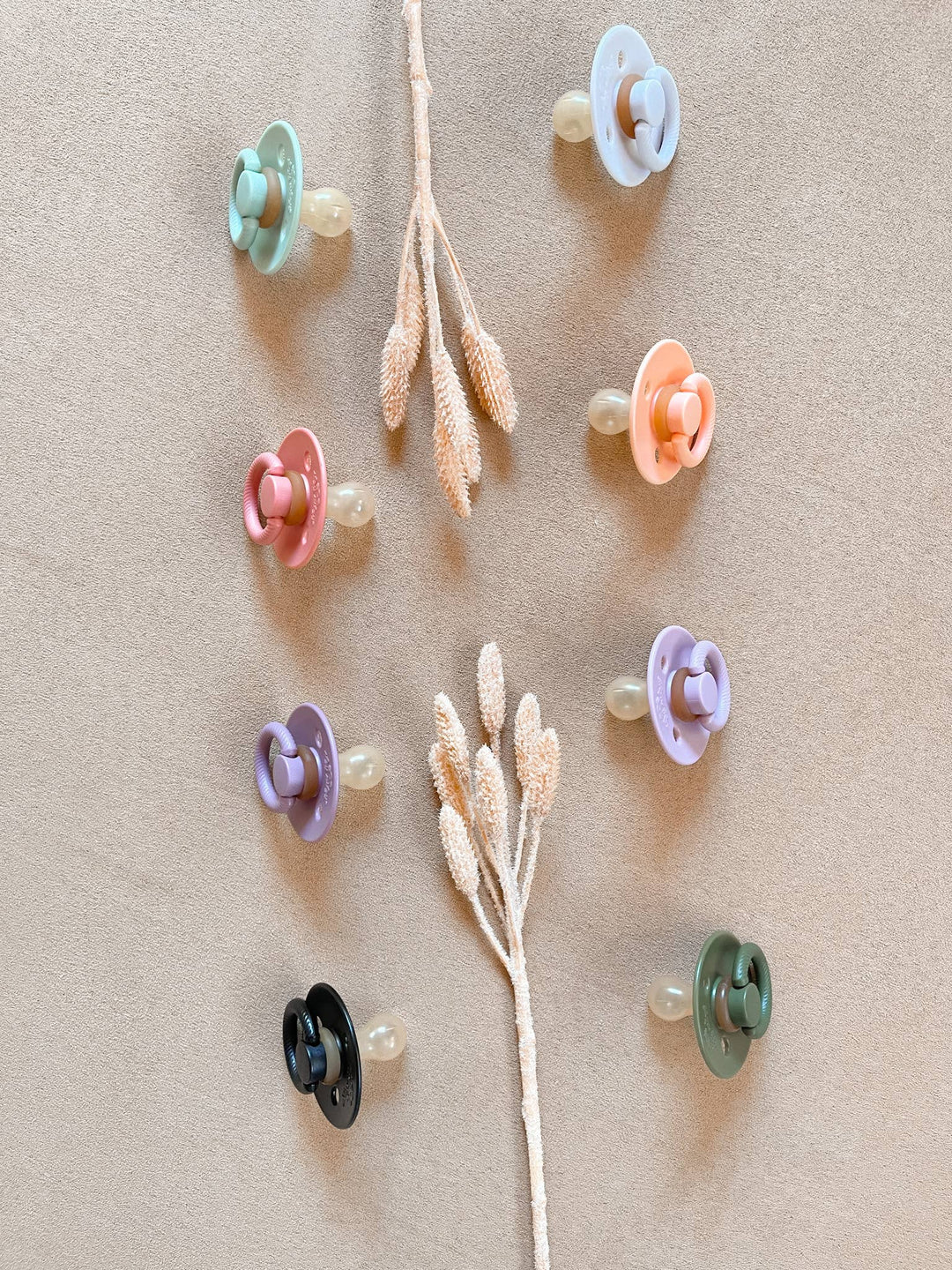 Itzy Ritzy - *NEW STYLES* Itzy Soother™ Natural Rubber Paci Sets: Glow 0-6 M