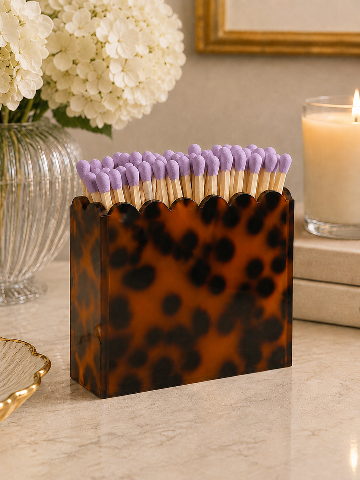 L’Atelier Ryan - Tortoiseshell Scalloped Acrylic Match Holder with 3-Inch Matches: Lavender
