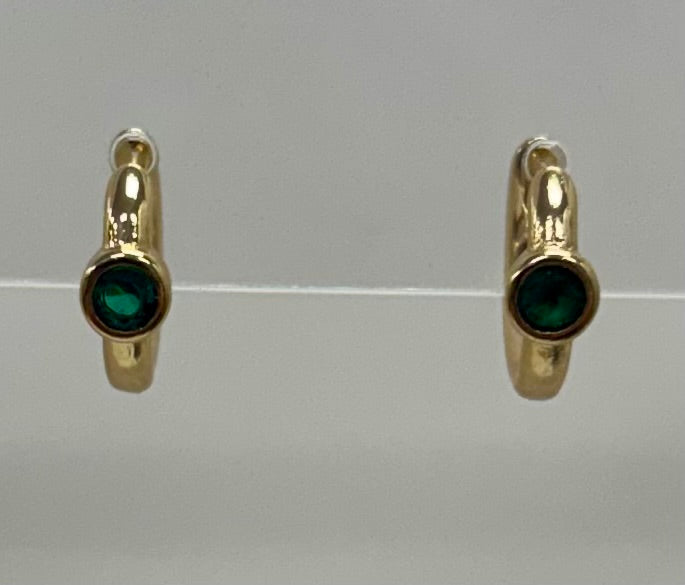 Huggie with CZ Emerald Round Bezel Earring