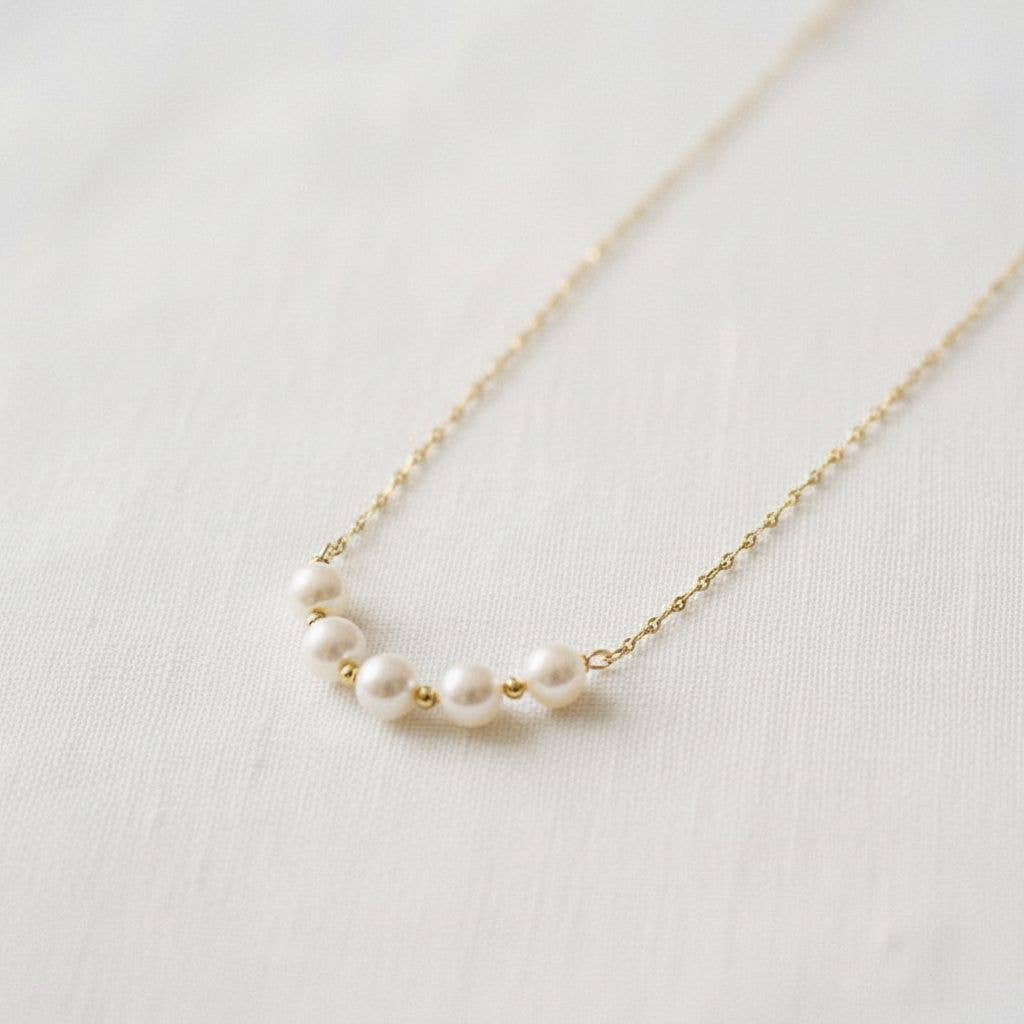 paperln - Smiling Pearl Necklace: A1