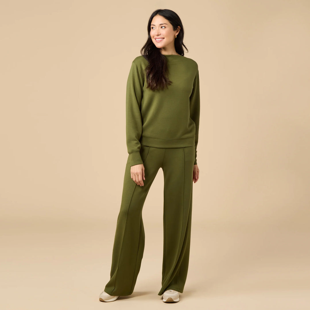 DreamTech Boat Neck with Pintuck Pant
