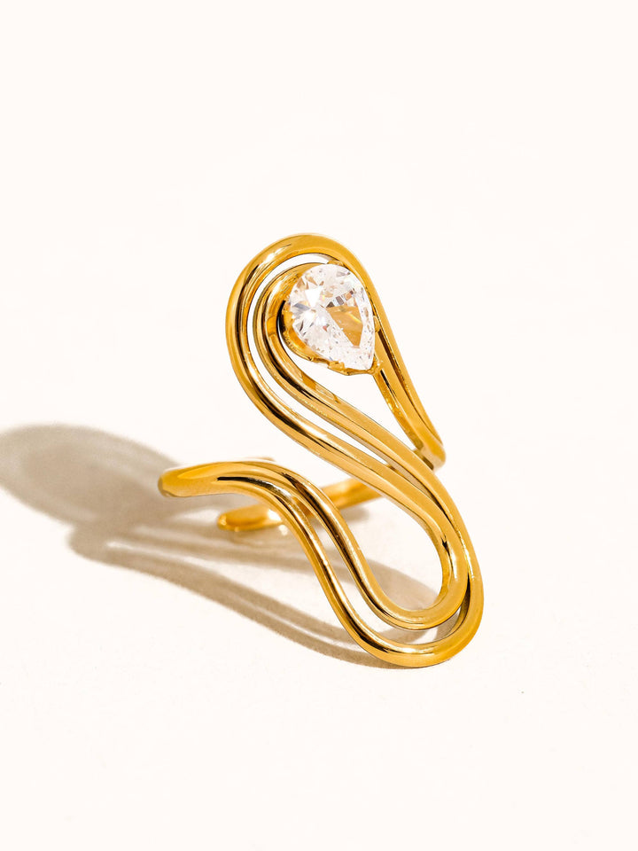 Flânerie by MAIQ - Monarque 18K Gold Non-Tarnish Abstract Oval CZ Ring: Yellow Gold