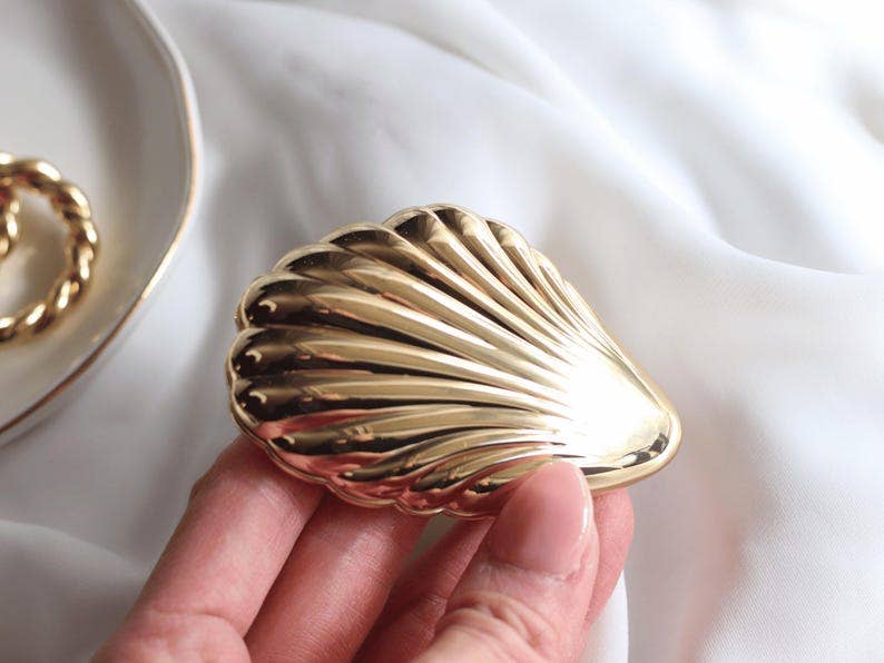 Michelle Clemen - Seashell Compact Mirror | Art Deco Inspired Pocket Mirror: Gold
