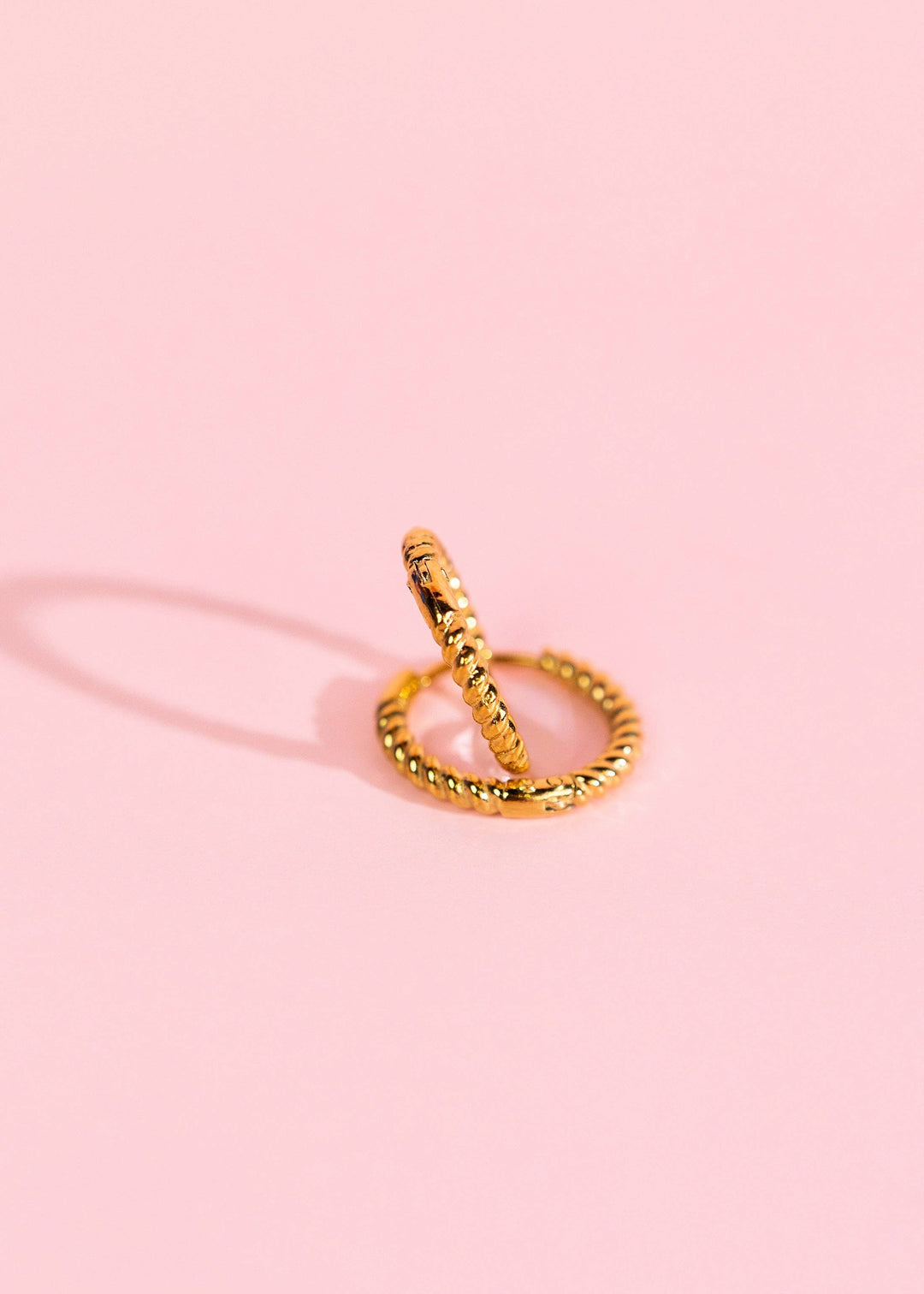 Pierced Co - Skinny Rope Huggies