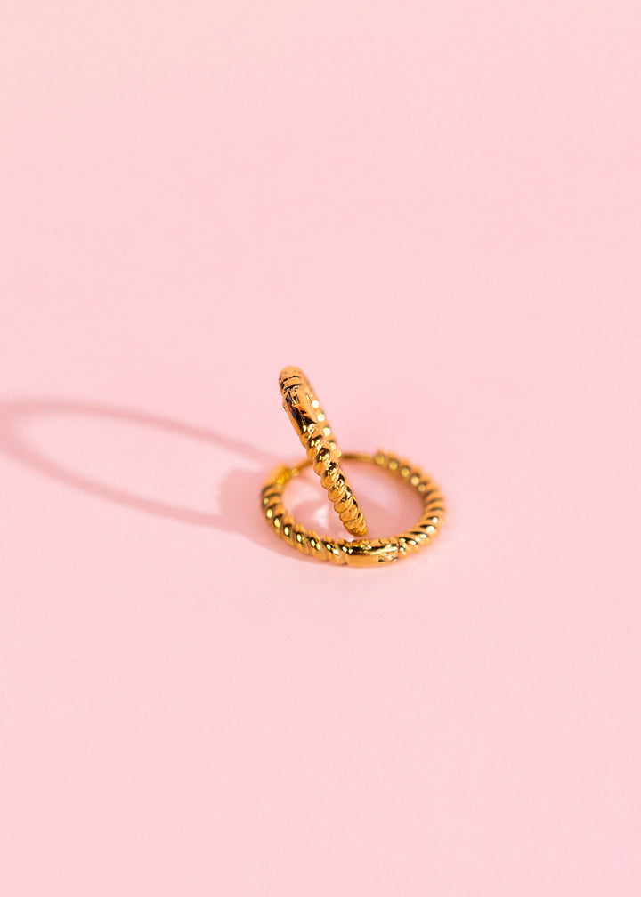 Pierced Co - Skinny Rope Huggies