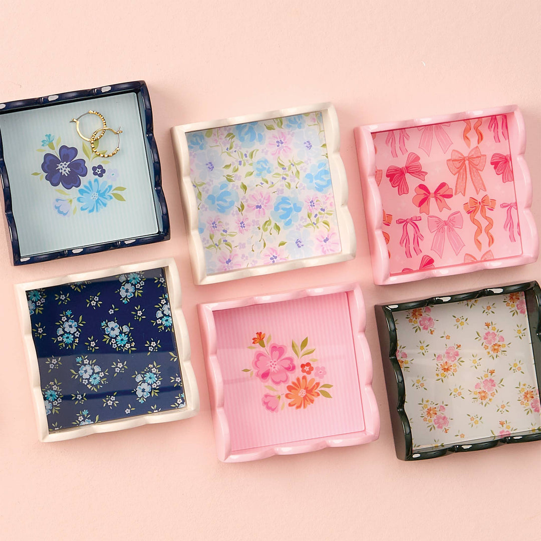 The Darling Effect - Scallop Trinket Tray-Blushing Bows