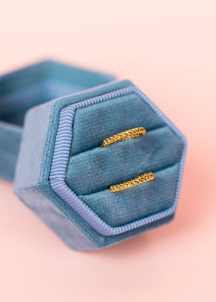 Pierced Co - Skinny Rope Huggies