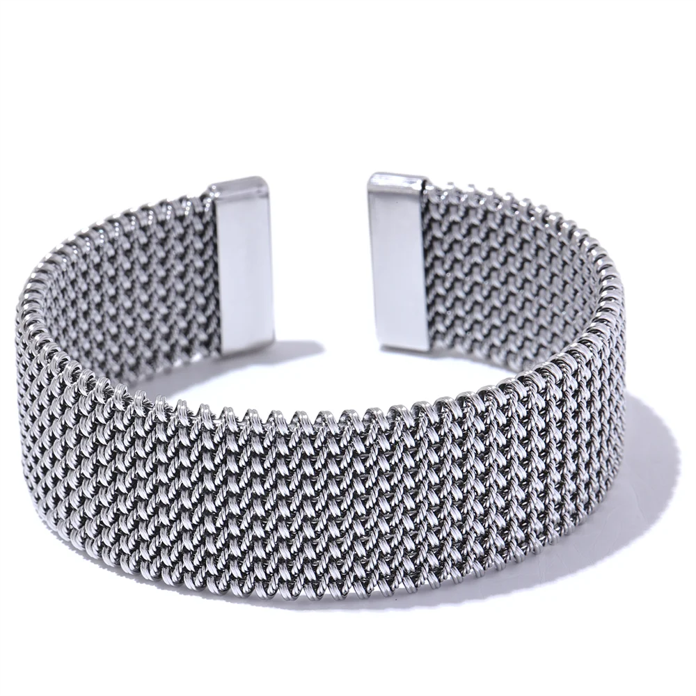 Aubrey Adele - Mesh Cuff Bracelet: Gold