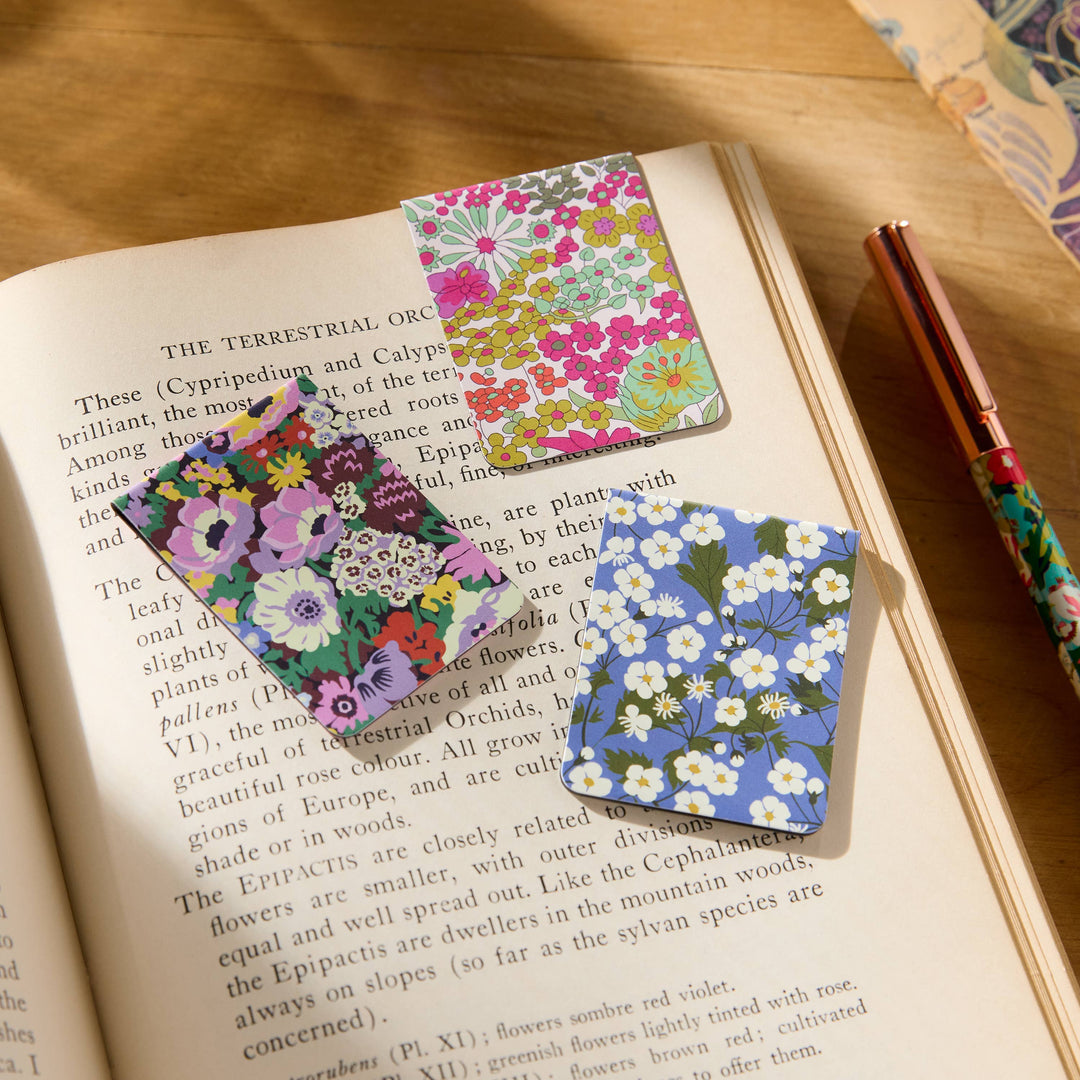 Chronicle Books - Liberty Magnetic Bookmarks