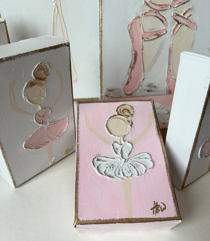 Coddiwomple - Ballerina canvas hand painted textured recital dance ballet: White back & pink dress / 4x6 gallery profile canvas / Light skin & lt. brown hair
