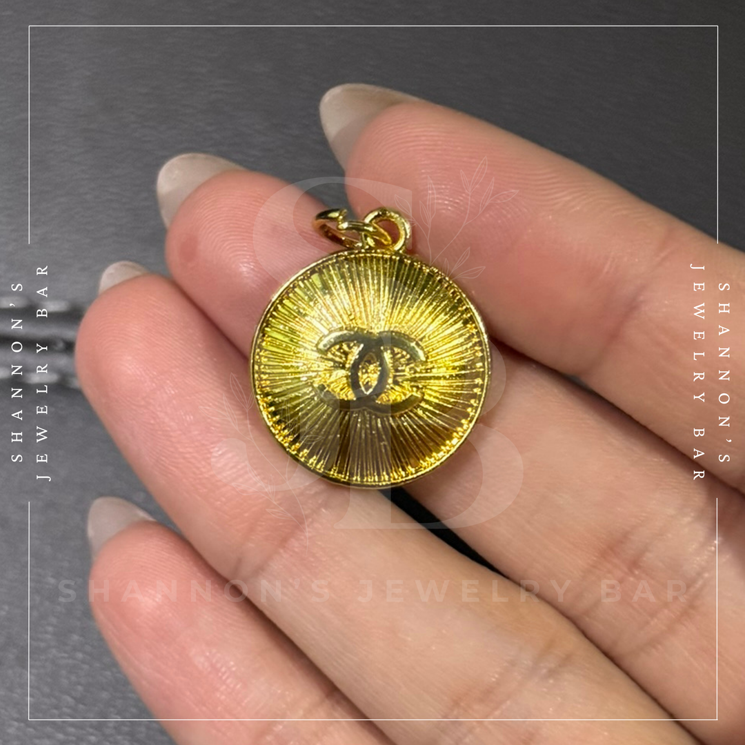 Shannon's Jewelry Bar - CHANEL Charm Zipper Pull Gold CC Round 20mm