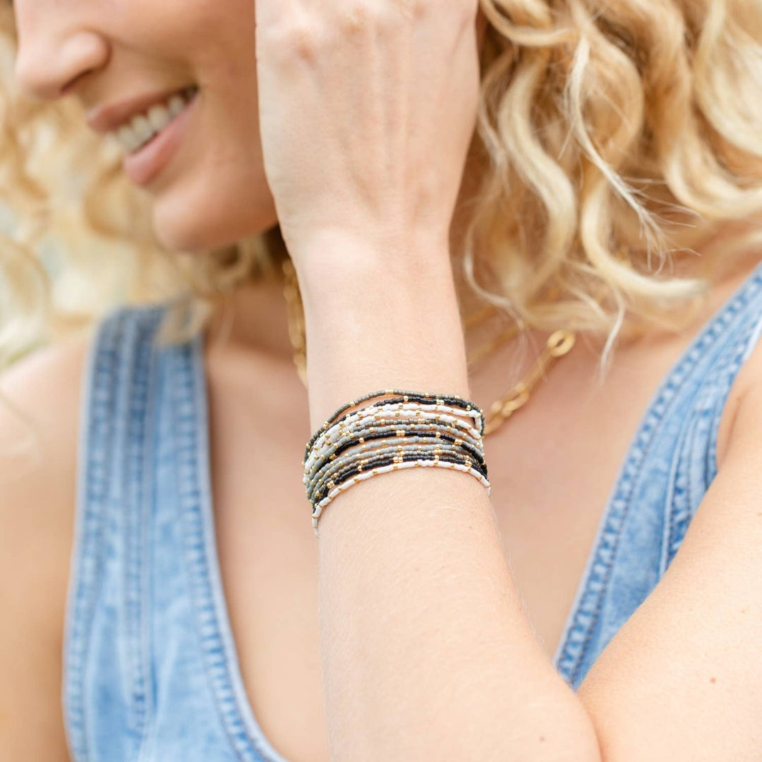 Splendid Iris -miyuki delica stretch bracelets: Soft Colors