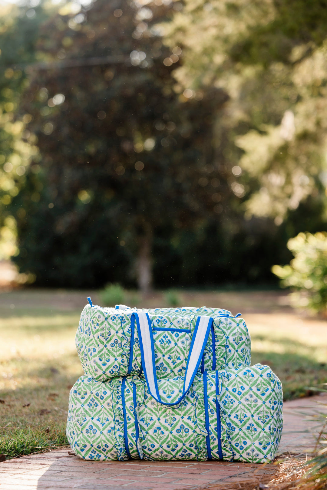 Jardin Bleu Luxe | XL Quilted Duffle Bag