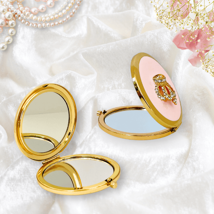 Girl Power 24/7 - Queen’s Heart Compact Mirror – Blush Pink & Gold