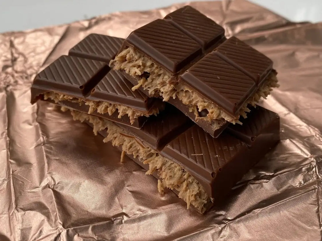 Aladdin - Hazelnut Praline Dubai Chocolate Bar –Crispy & Nutty Delight: 1 bar