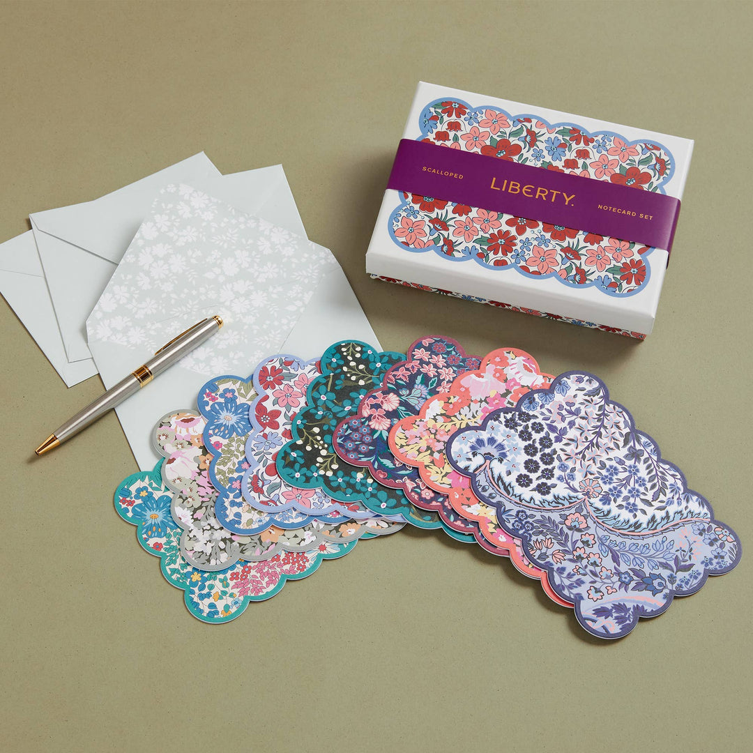Chronicle Books - Liberty Scalloped Shaped Notecard Set