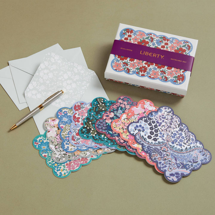 Chronicle Books - Liberty Scalloped Shaped Notecard Set