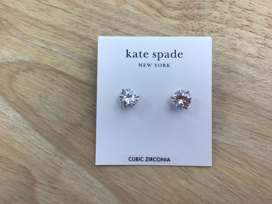 BRILLIANT STATEMENTS TRIO PRONG STUDS – The Oaks Apparel