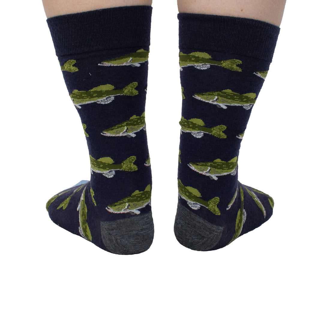 hunting feet - EXTRAFINE MERINO WOOL LARGEMOUTH BASS FISH IN NAVY