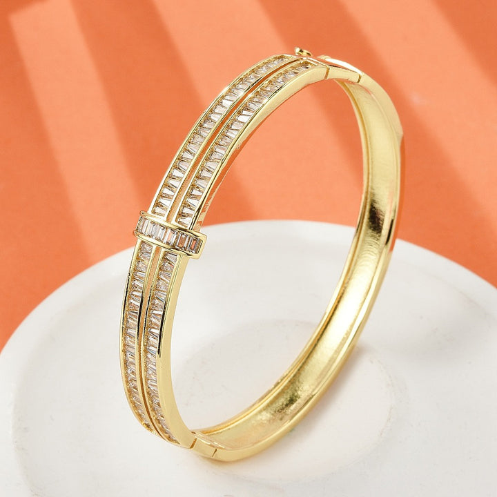 Brass Micro Pave Clear Cubic Zirconia Hinged Bangles for Women, Heart, Cadmium Free & Lead Free, Rack Plating, Long-Lasting Plated, Real 18K Gold Plated