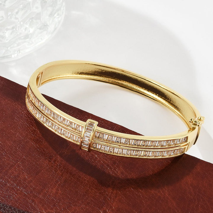 Brass Micro Pave Clear Cubic Zirconia Hinged Bangles for Women, Heart, Cadmium Free & Lead Free, Rack Plating, Long-Lasting Plated, Real 18K Gold Plated