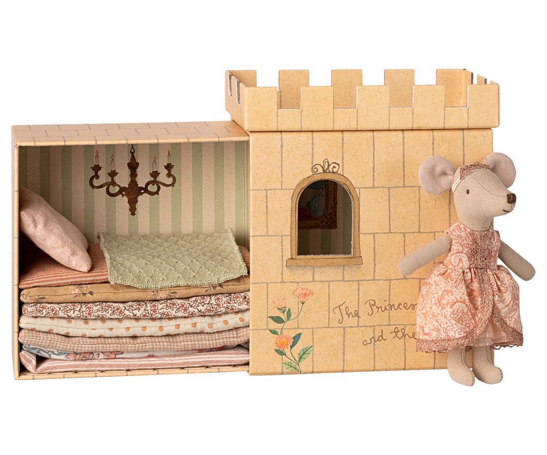 Princess and the pea, Big sister mouse
