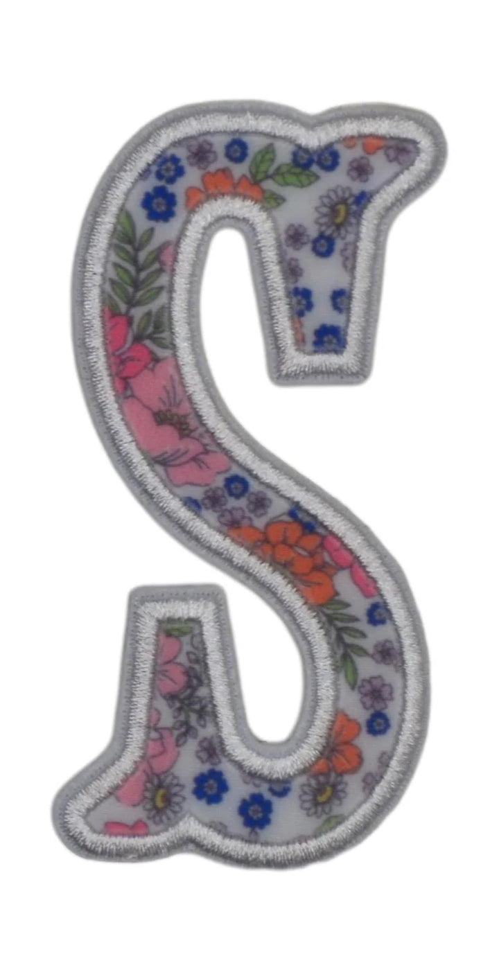LETTER APPLIQUÉS-S