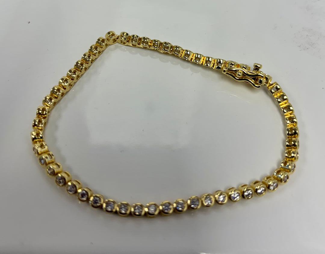 Tennis Bracelet with Round Bezel Zirconia