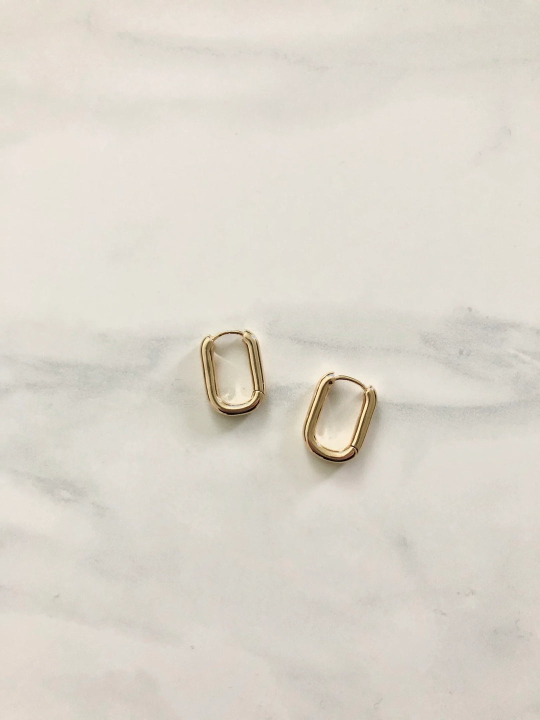 Earring Huggie Real 18K plated